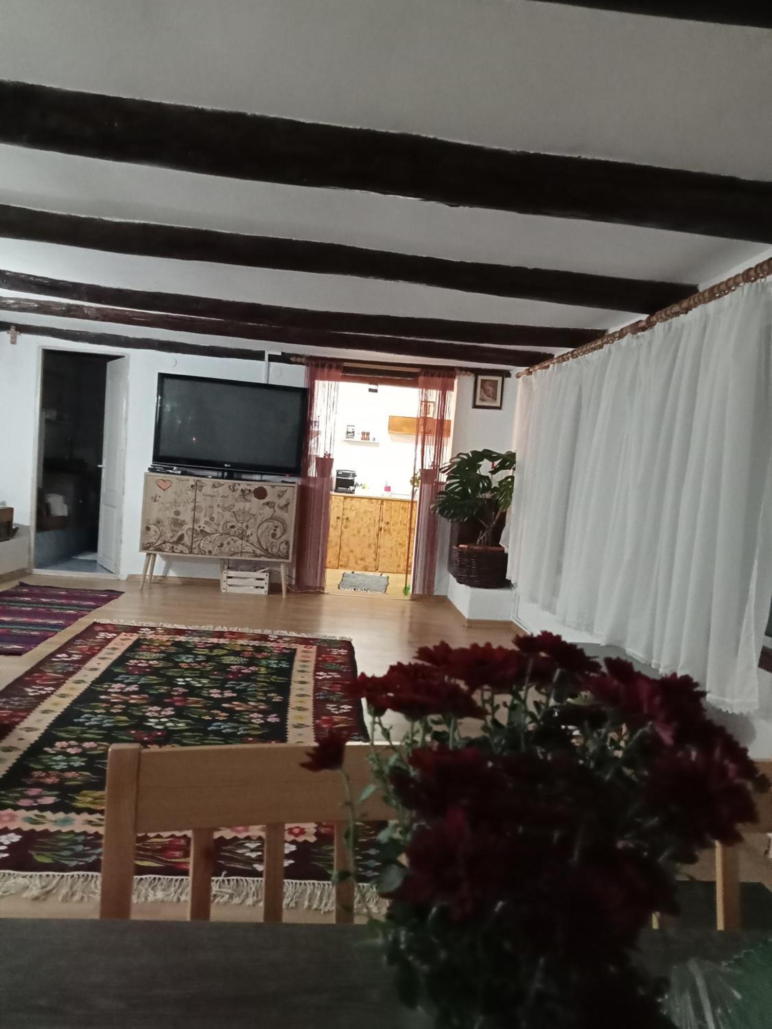 Casuta din Deal Vaideeni Exterior foto